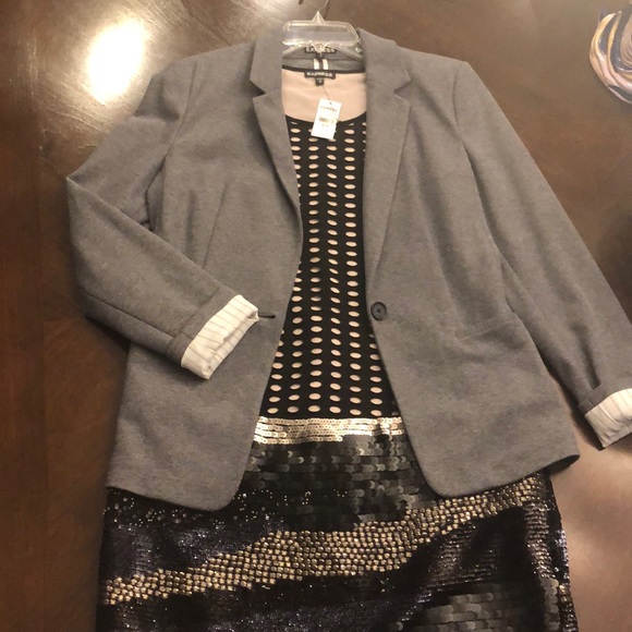 Essential Express Tank - Picture 9 of 10